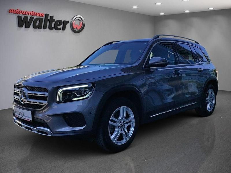 Grau Gebraucht 2021 Mercedes GLB200 Progressive SUV | 33.490 € (Fairer Preis) - Bild 1/4