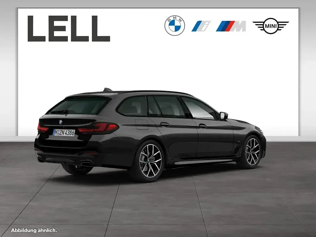 Gebraucht BMW 540 M Sport 333 PS (244 kW) 2023 Saphirschwarz Kombi