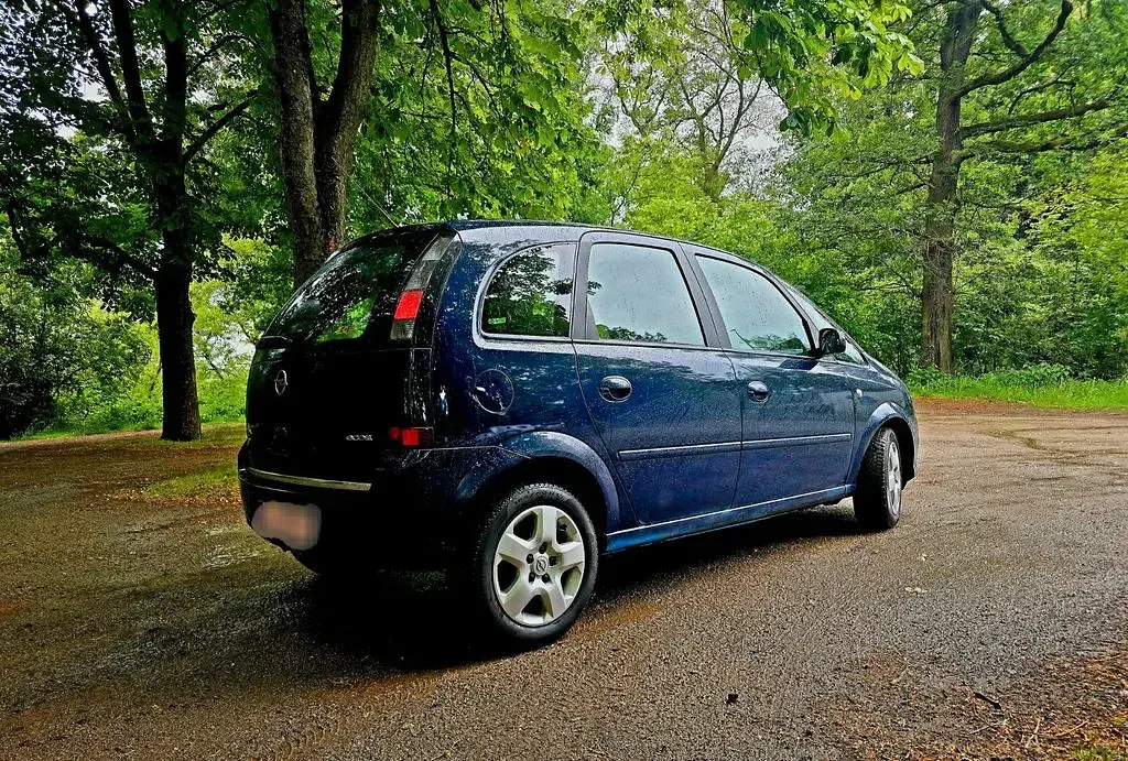 Używany Opel Meriva 92 KM (67 kW) 2009 Niebieski Minivan