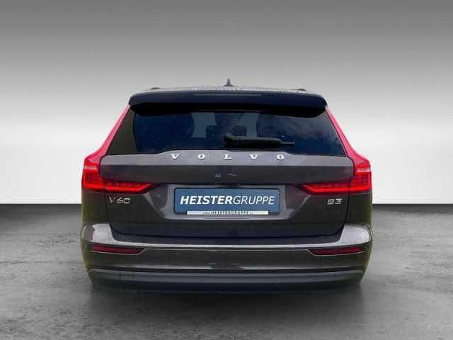 Gebraucht Volvo V60 120 PS (88 kW) 2023 Kombi