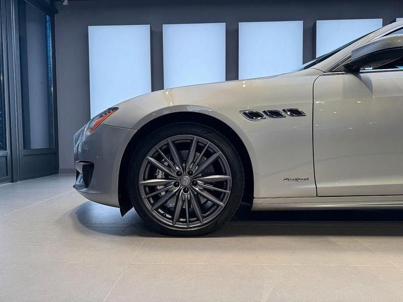 Gebraucht Maserati Quattroporte 411 PS (302 kW) 2017 Grau Limousine