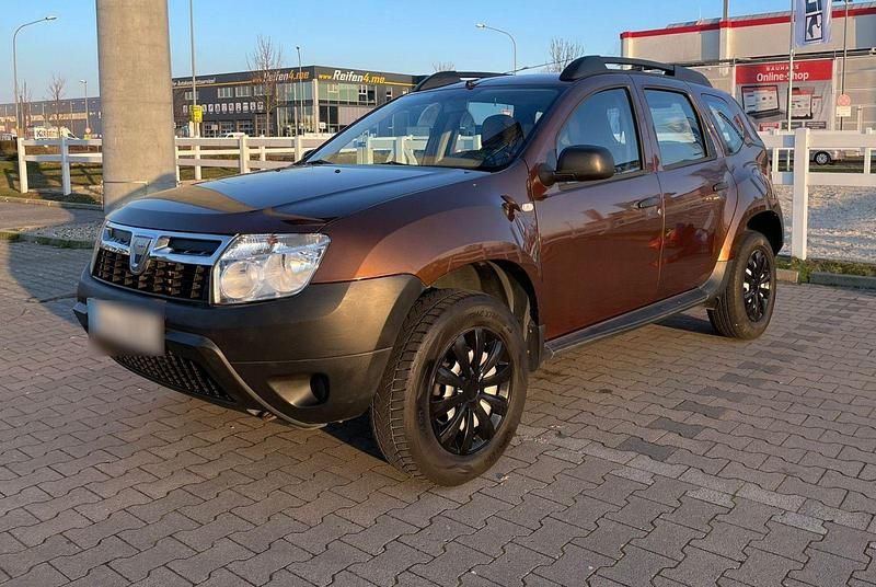 Gebraucht Dacia Duster Ambiance 105 PS (77 kW) 2010 Braun SUV