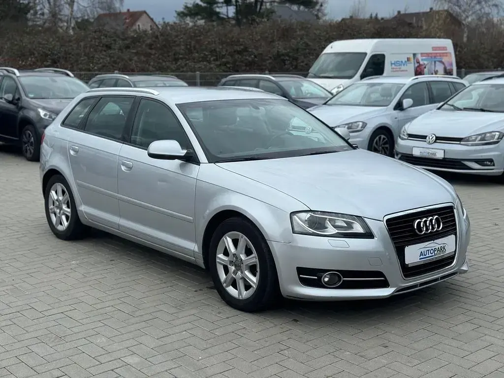 Używany Audi A3 Ambiente 140 KM (102 kW) 2012 Srebrny Hatchback