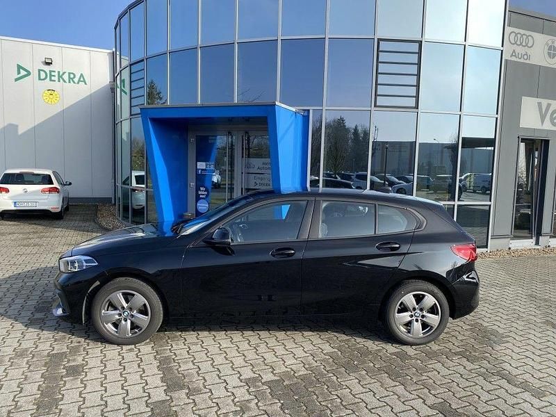 Gebraucht BMW 116 Advantage 109 PS (80 kW) 2022 Schwarz Kleinwagen