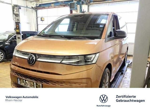 Gebraucht VW Multivan Style 150 PS (110 kW) 2023 Copper bronze metallic Van