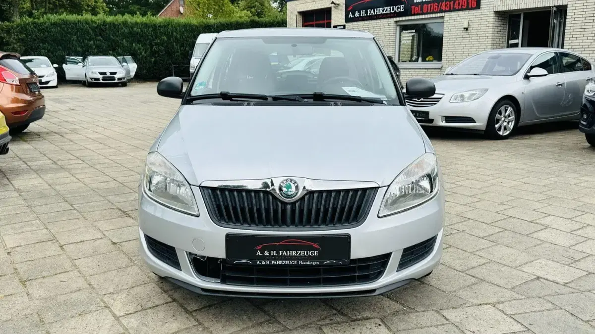 Gebraucht Skoda Fabia Cool Edition 60 PS (44 kW) 2012 Silber Limousine