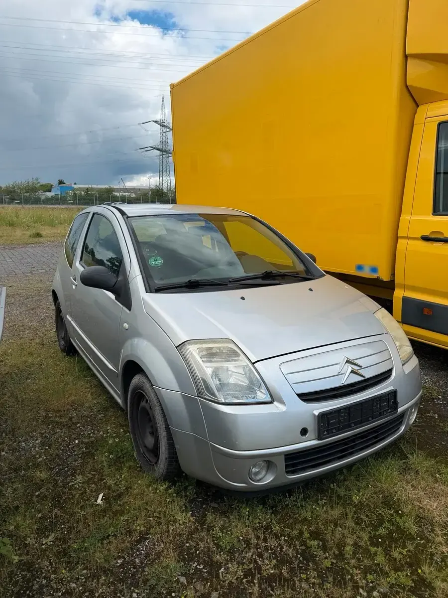 Gebraucht Citroën C2 60 PS (44 kW) 2006 Silber Kleinwagen