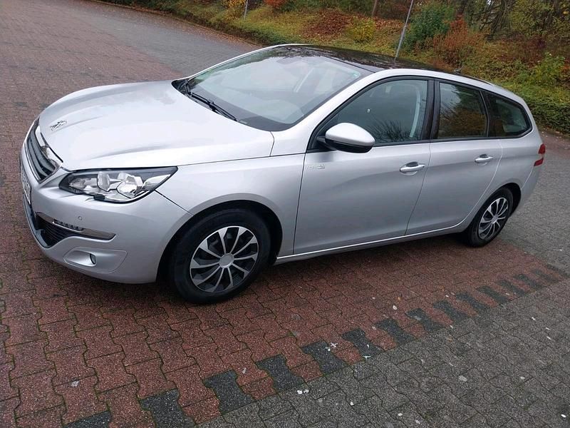 Gebraucht Peugeot 308 Business-Line 120 PS (88 kW) 2015 Silber Kombi