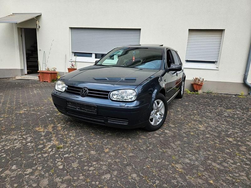 Grau Gebraucht 2003 VW Golf IV Pacific Limousine | 1.850 € (Guter Preis) - Bild 1/4