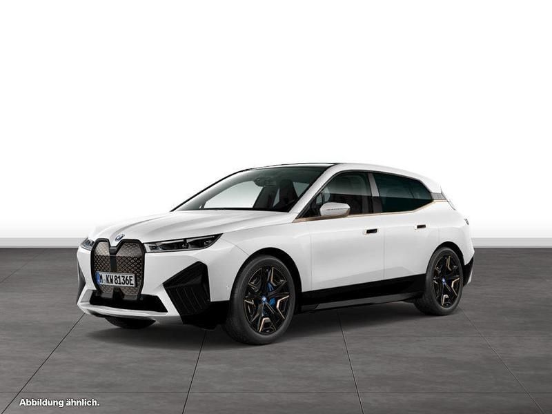 Mineralweiß metallic Gebraucht 2024 BMW iX SUV | 80.514 € - Bild 1/4
