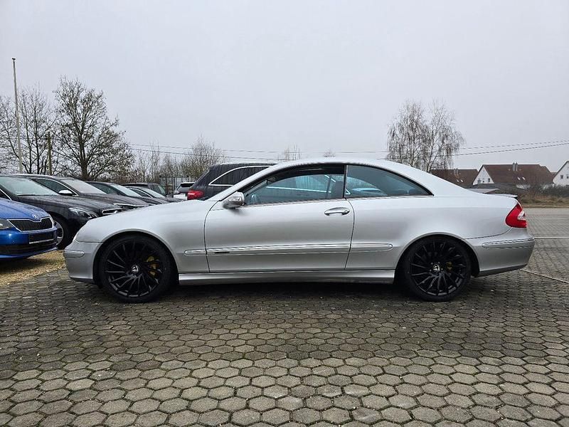 Gebraucht Mercedes CLK320 218 PS (160 kW) 2002 Silber Coupé