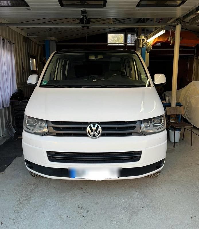 Weiß Gebraucht 2012 VW T5 Van | 15.999 € - Bild 1/4