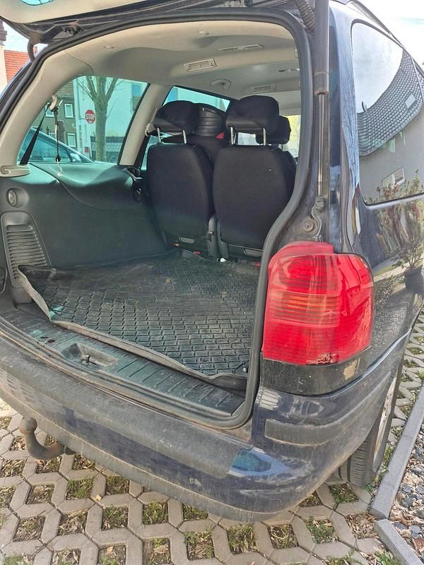 Second-hand Seat Alhambra 2008 Albastru Monovolum