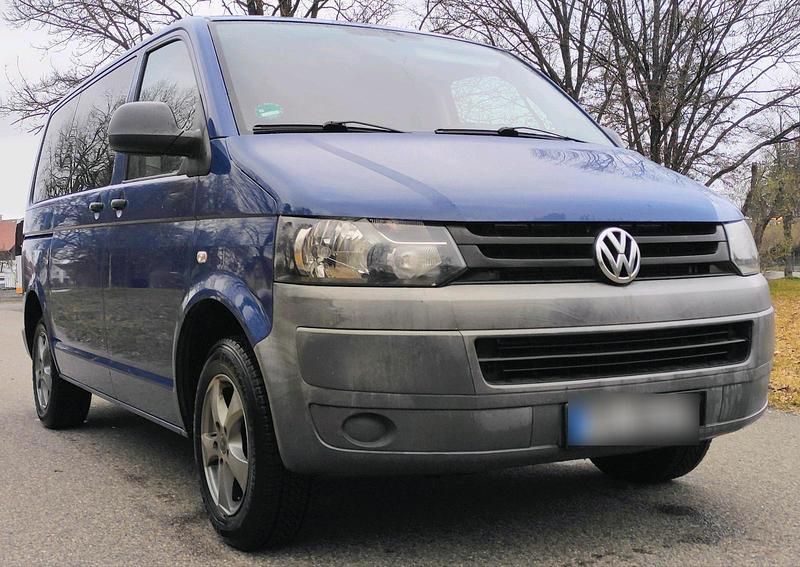 Gebraucht VW Caravelle 140 PS (102 kW) 2011 Blau Van