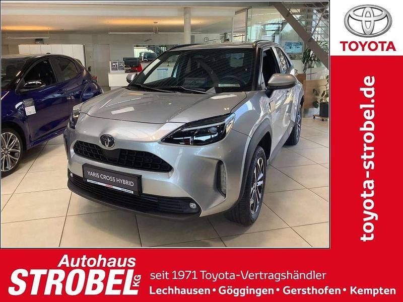 Silber Gebraucht 2025 Toyota Yaris Hybrid SUV | 27.880 € (Guter Preis) - Bild 1/4