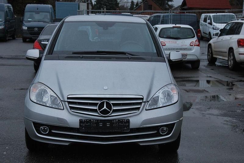 Gebraucht Mercedes A170 116 PS (85 kW) 2010 Silber Limousine