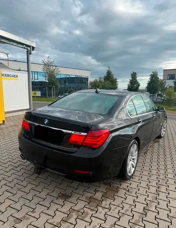 Gebraucht BMW 730 245 PS (180 kW) 2009 Schwarz Limousine