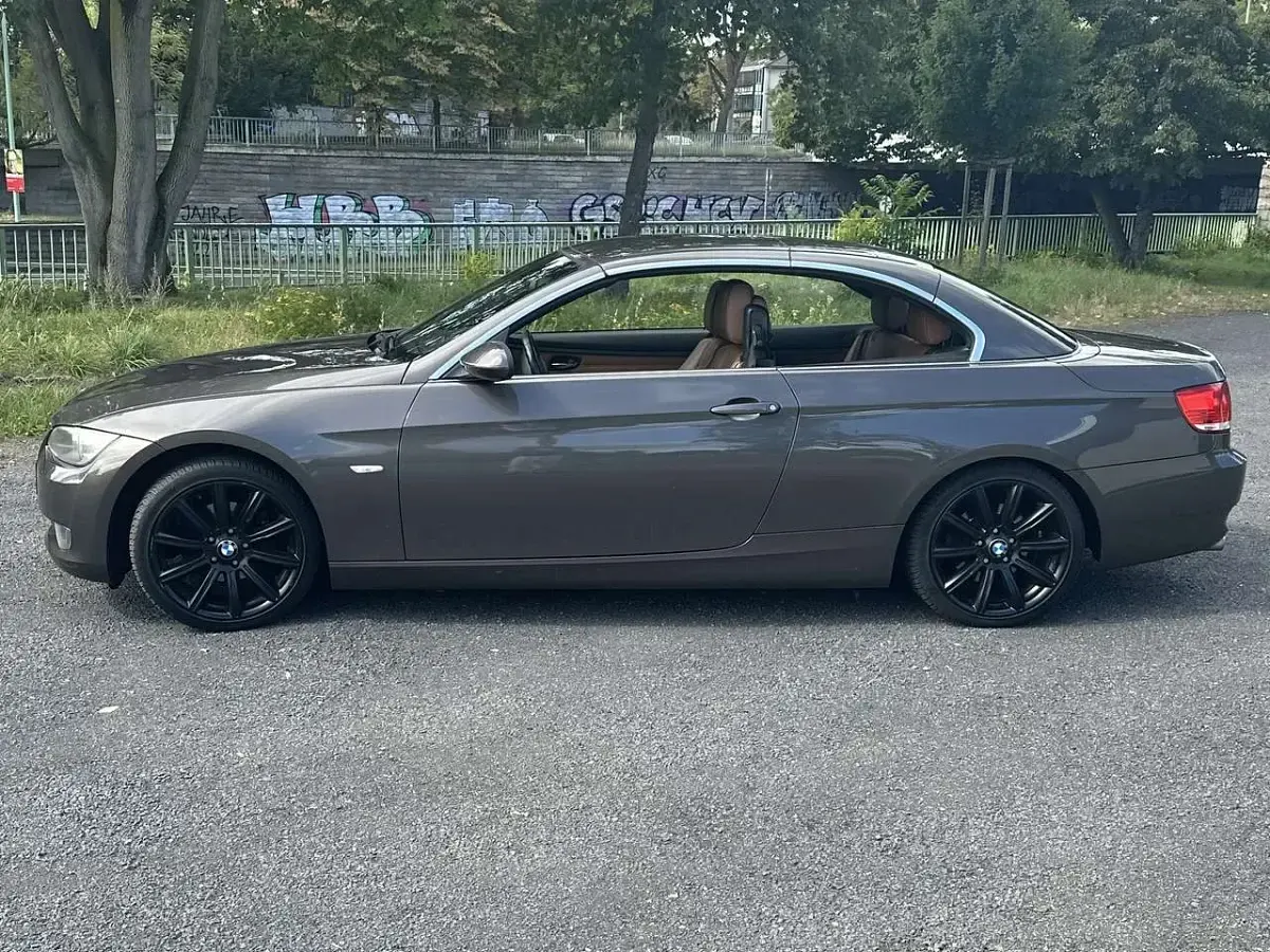 Gebraucht BMW 320 Cabriolet 170 PS (125 kW) 2009 Cabrio