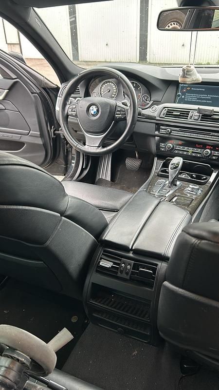 Gebraucht BMW 535 299 PS (219 kW) 2011 Schwarz Kombi