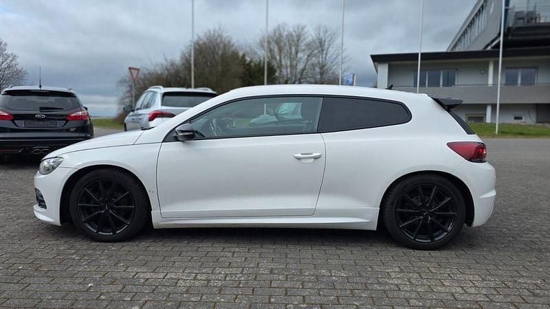 Gebraucht VW Scirocco 122 PS (89 kW) 2013 Weiß Coupé