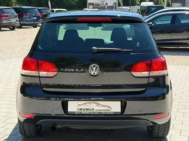 Gebraucht VW Golf VI Match 105 PS (77 kW) 2012 Andere Limousine