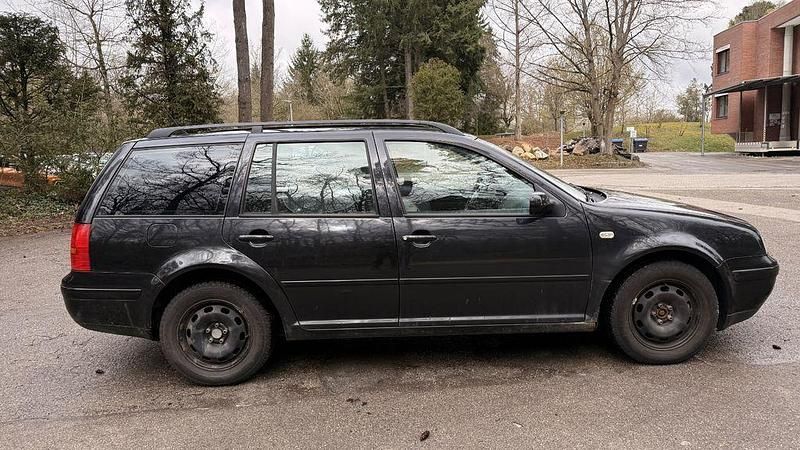 Gebraucht VW Golf IV Basis 116 PS (85 kW) 2000 Schwarz Kombi