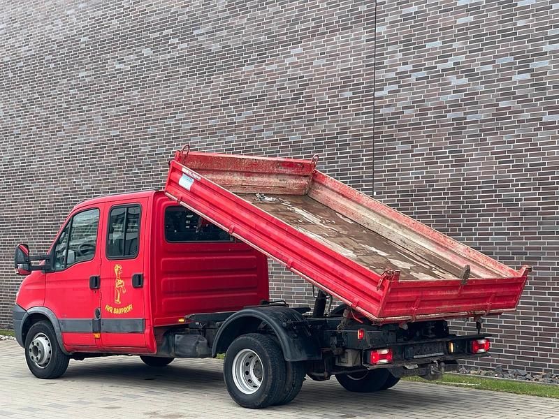 Gebraucht Iveco Daily 2007 Rot Limousine