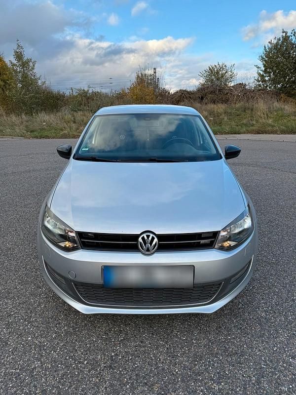Gebraucht VW Polo 75 PS (55 kW) 2011 Silber Kleinwagen