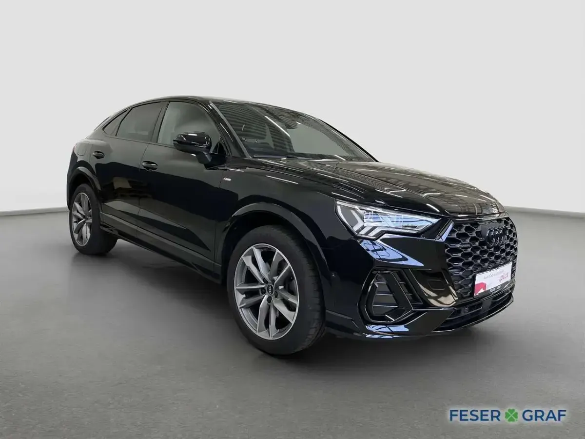 Gebraucht Audi Q3 Sportback S-Line 193 PS (141 kW) 2025 Mythosschwarz metallic SUV