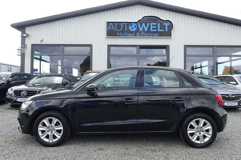 Schwarz Gebraucht 2014 Audi A1 Attraction Kleinwagen | 8.990 € (Superpreis) - Bild 1/4