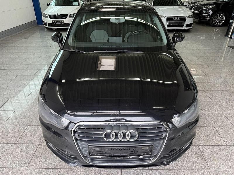 Gebraucht Audi A1 Ambition 122 PS (89 kW) 2011 Schwarz Kleinwagen