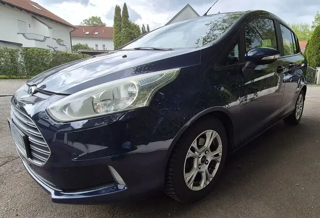 Używany Ford B-MAX SYNC Edition 101 KM (74 kW) 2015 Niebieski Minivan