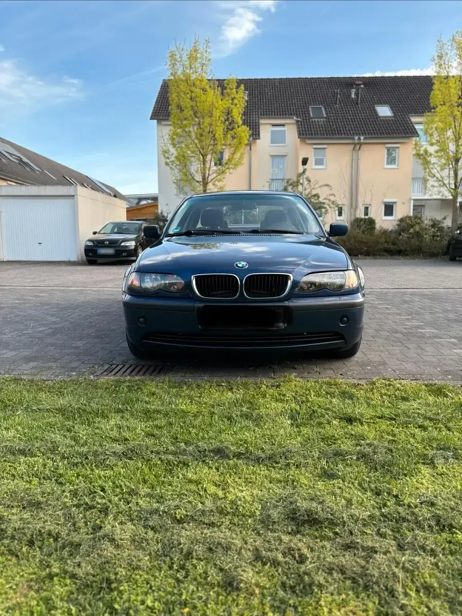 Gebraucht BMW 316 115 PS (84 kW) 2003 Blau Limousine