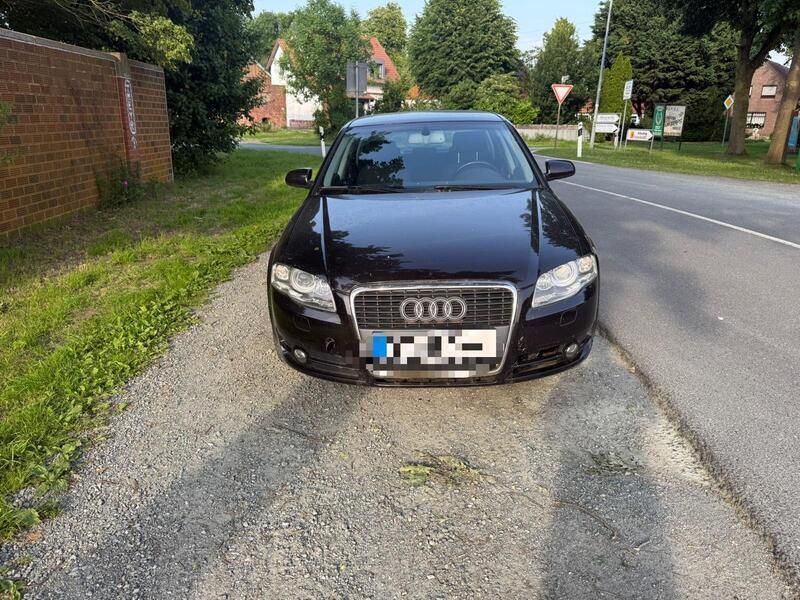 Schwarz Gebraucht 2007 Audi A4 Limousine | 2.250 € (Superpreis) - Bild 1/4