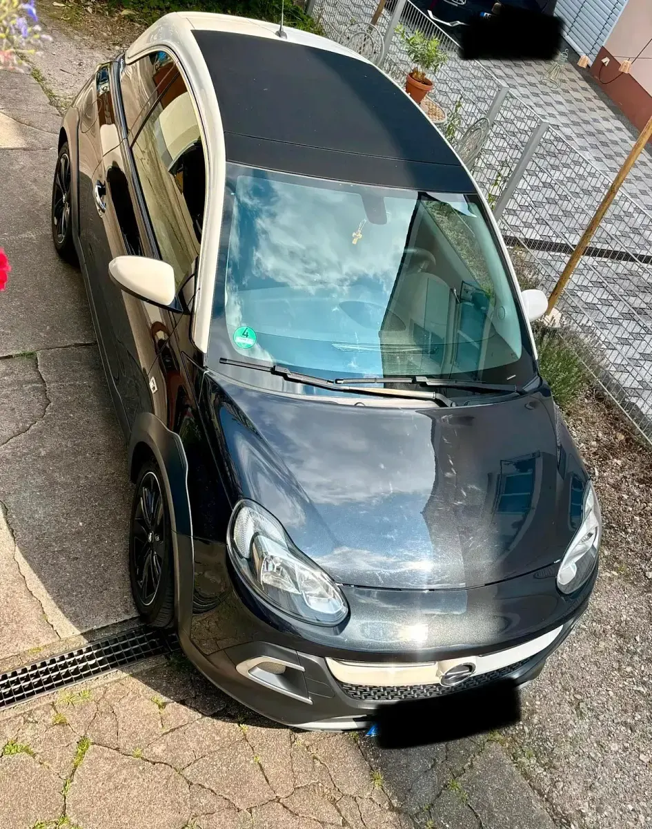 Gebraucht Opel Adam Rocks Open Air 115 PS (84 kW) 2015 Schwarz Kleinwagen