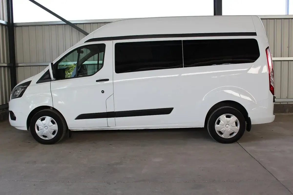 Gebraucht Ford Transit 105 PS (77 kW) 2022 Weiß Van / Kleinbus