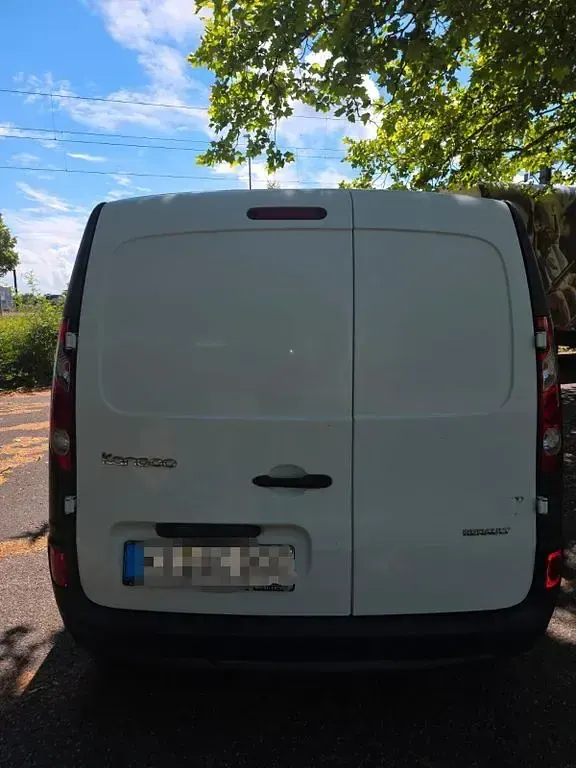 Gebraucht Renault Kangoo Authentique 75 PS (55 kW) 2011 Weiß Van / Kleinbus