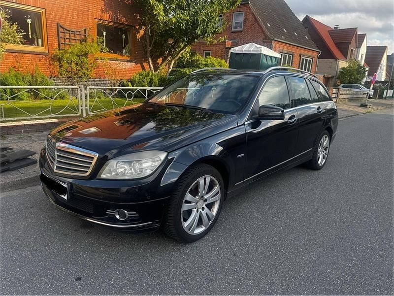 Schwarz Gebraucht 2009 Mercedes C250 Kombi | 3.800 € (Superpreis) - Bild 1/4
