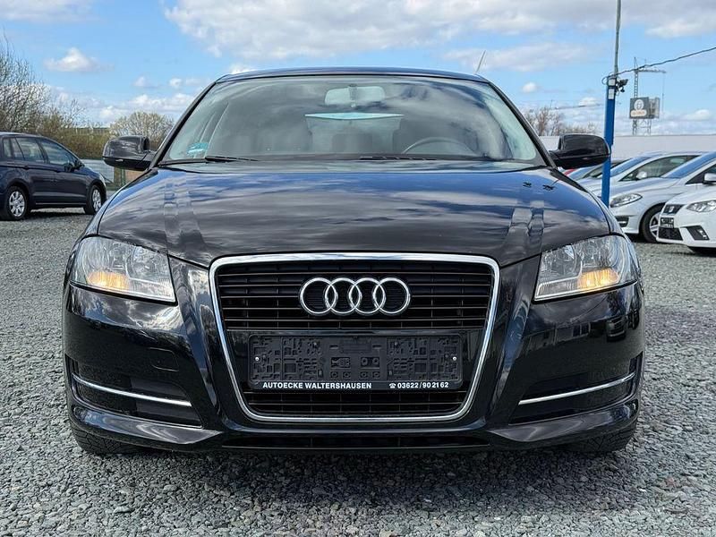 Gebraucht Audi A3 Attraction 125 PS (91 kW) 2012 Schwarz Kleinwagen