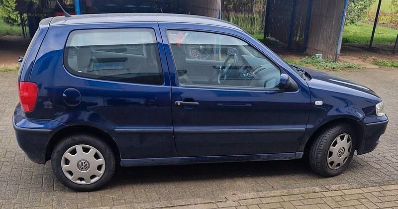 Gebraucht VW Polo Basis 50 PS (36 kW) 2000 Blau Limousine