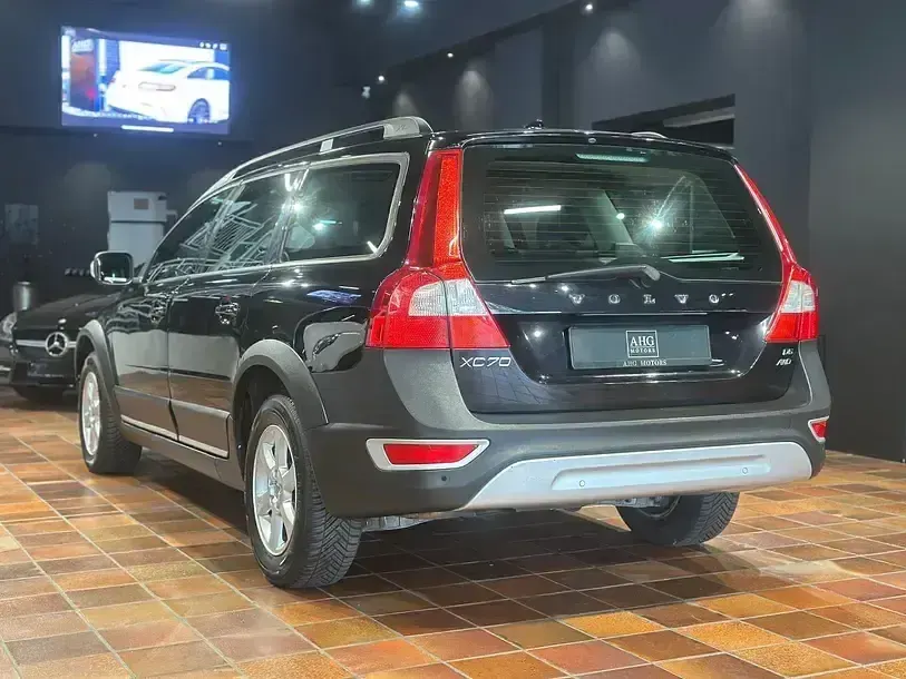 Gebraucht Volvo XC70 Momentum 185 PS (136 kW) 2008 Schwarz Kombi