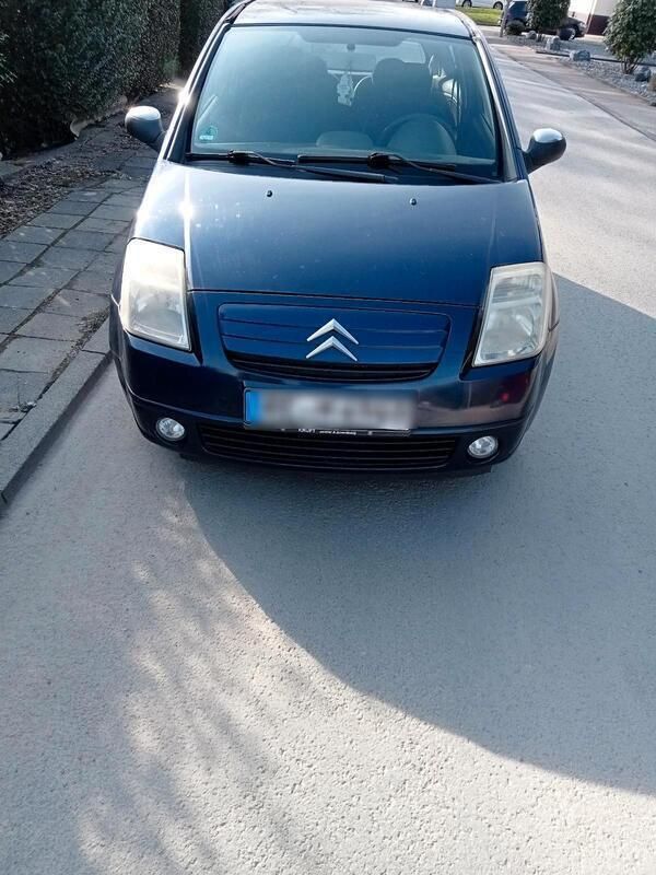 Blau Gebraucht 2004 Citroën C2 Kleinwagen | 280 € - Bild 1/4