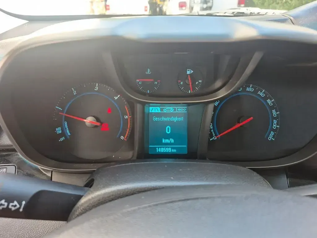 Gebraucht Chevrolet Orlando LT 163 PS (119 kW) 2012 Schwarz Van / Kleinbus