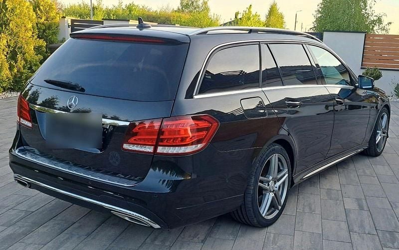 Gebraucht Mercedes E350 AMG 252 PS (185 kW) 2013 Schwarz Kombi