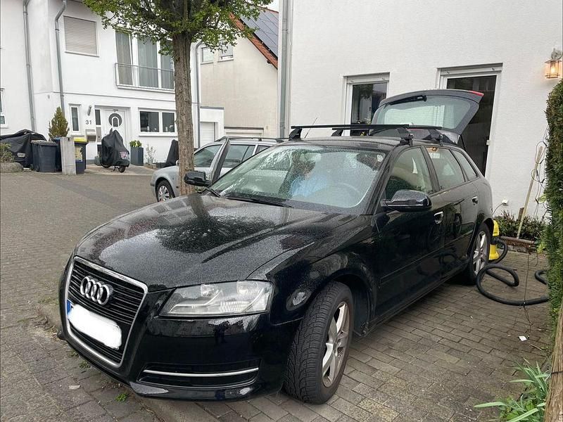Gebraucht Audi A3 Attraction 102 PS (75 kW) 2010 Schwarz Kleinwagen