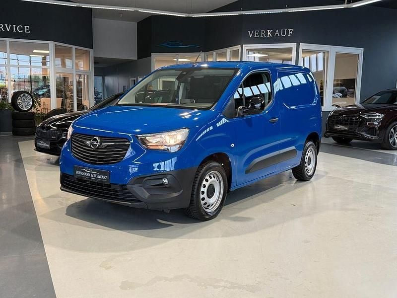 Blau Gebraucht 2023 Opel Combo Van / Kleinbus | 15.810 € (Fairer Preis) - Bild 1/4