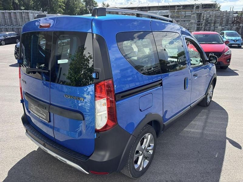 Gebraucht Dacia Dokker Stepway 116 PS (85 kW) 2015 Blau Van / Kleinbus