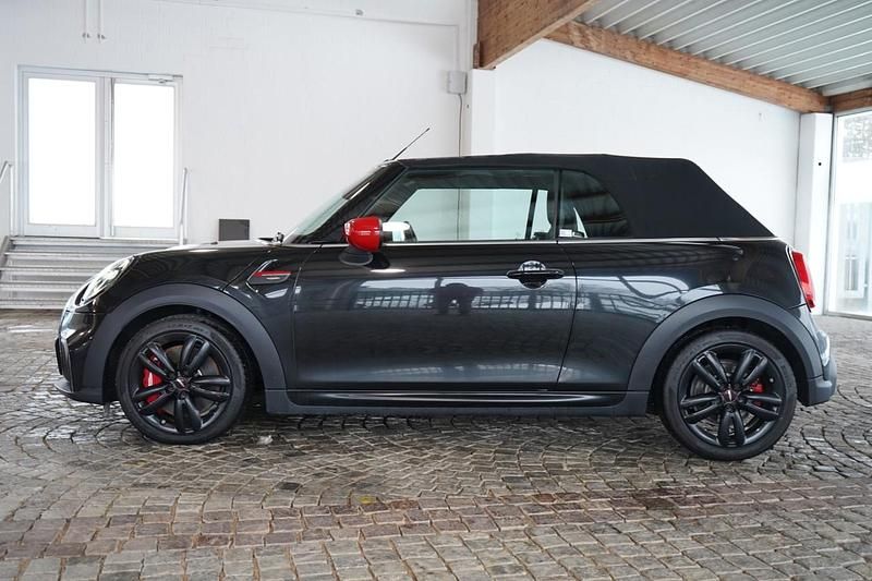 Gebraucht Mini John Cooper Works 231 PS (169 kW) 2023 Schwarz Kleinwagen