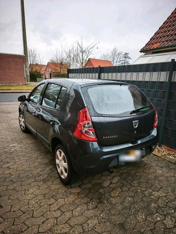Gebraucht Dacia Sandero 75 PS (55 kW) 2012 Andere farben Kleinwagen