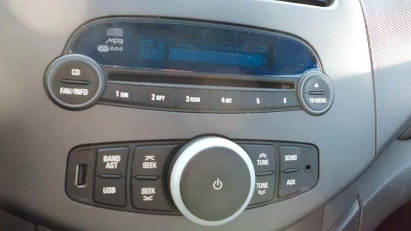 Gebraucht Chevrolet Spark 68 PS (50 kW) 2011 Rot Kleinwagen